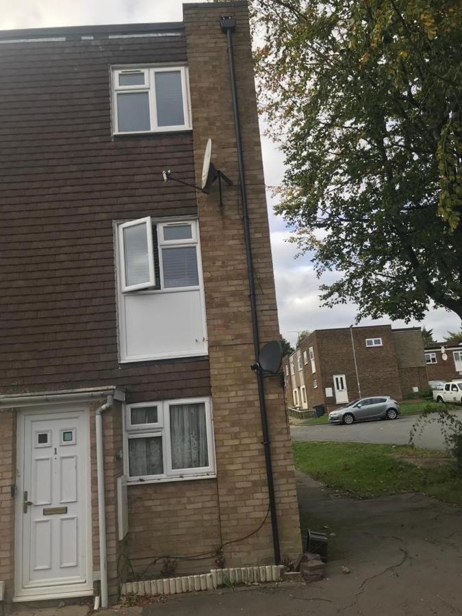The Beautiful Corner Of Copenhagen Close Apartment Luton (Bedfordshire)